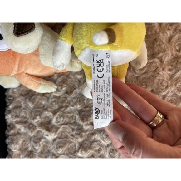 Moose Toys Bluey 7” Plush Lot Honey Beagle Bingo Red Heeler - Picture 2 of 3